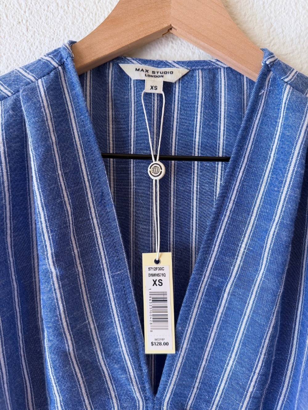 🆕 NWT Max Studio London Pleated V-Neck Top Blue Stripe XS